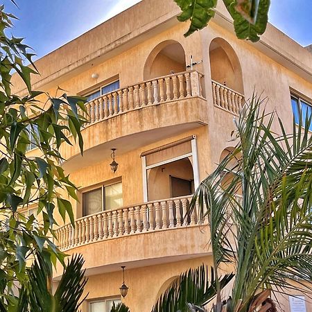 Teo Apartment Paphos 外观 照片