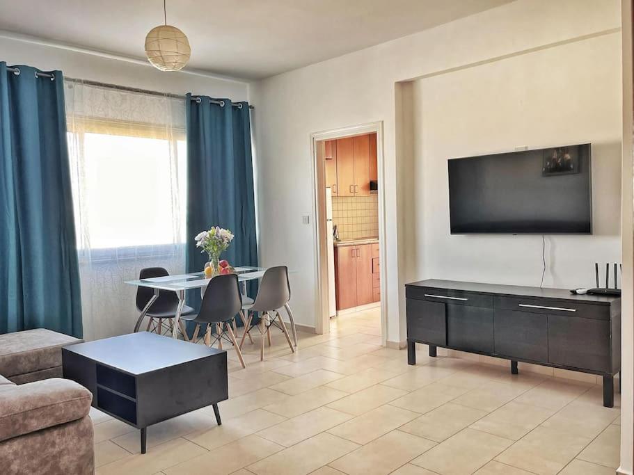 Teo Apartment Paphos 外观 照片